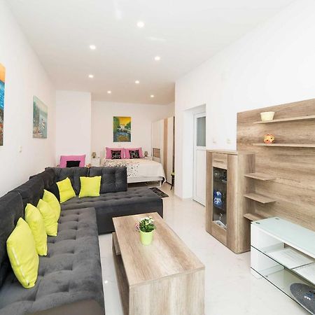 Anvedor Apartment Crikvenica Exterior photo