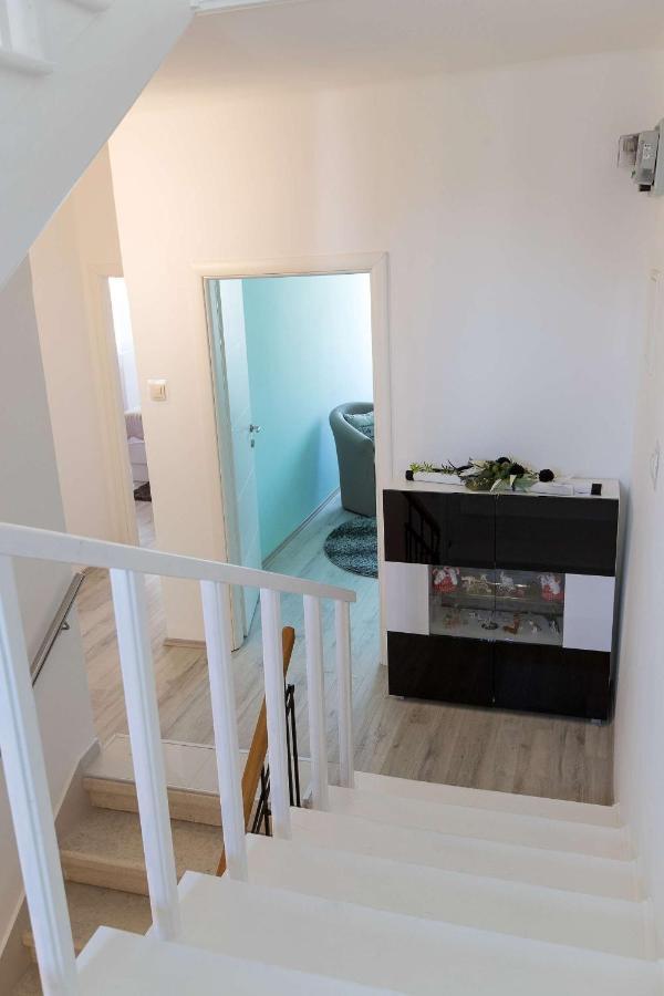 Anvedor Apartment Crikvenica Exterior photo